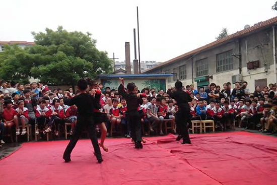 點(diǎn)擊查看詳細(xì)信息<br>標(biāo)題：賽事倩影 閱讀次數(shù)：1884