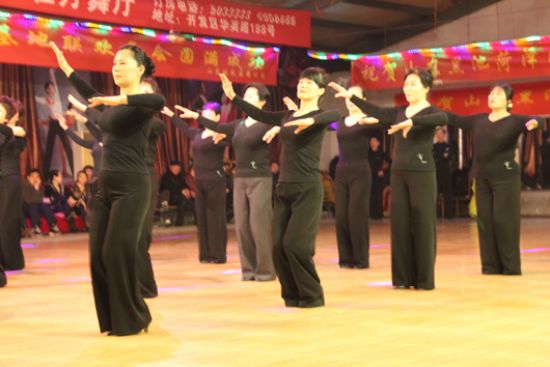 點(diǎn)擊查看詳細(xì)信息<br>標(biāo)題：賽事倩影 閱讀次數(shù)：1766