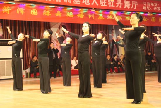 點(diǎn)擊查看詳細(xì)信息<br>標(biāo)題：賽事倩影 閱讀次數(shù)：1763
