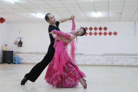 點(diǎn)擊查看詳細(xì)信息<br>標(biāo)題：賽事倩影 閱讀次數(shù)：4864