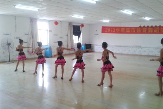 點(diǎn)擊查看詳細(xì)信息<br>標(biāo)題：賽事倩影 閱讀次數(shù)：5087