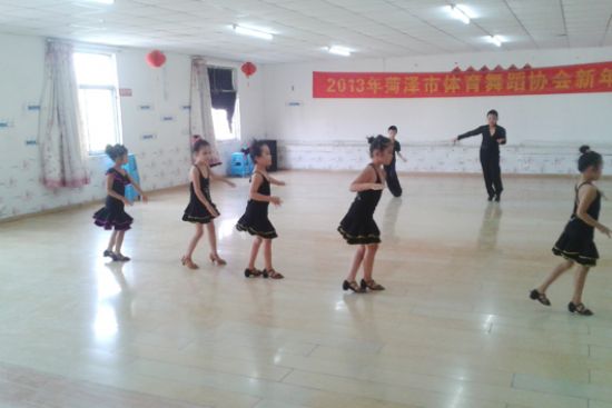 點(diǎn)擊查看詳細(xì)信息<br>標(biāo)題：賽事倩影 閱讀次數(shù)：5114